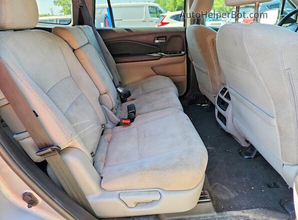 5FNYF6H37JB062517 2018 HONDA PILOT Silver უკანა სალონის ხედი