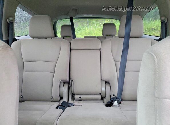 5FNYF6H38HB009903 2017 HONDA PILOT Green Widok tylnych siedzeń