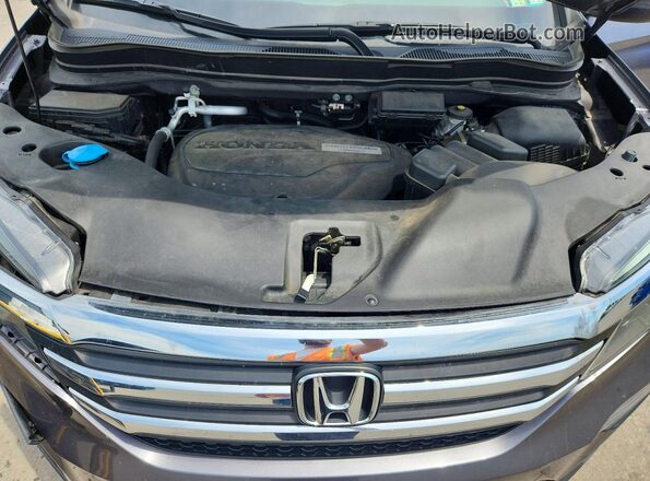5FNYF6H3XHB050579 2017 HONDA PILOT Gray ძრავის განყოფილების ხედი