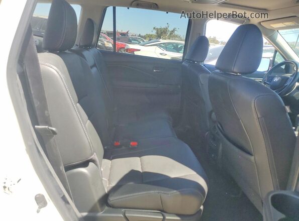 5FNYF6H40KB054060 2019 HONDA PILOT White უკანა სალონის ხედი