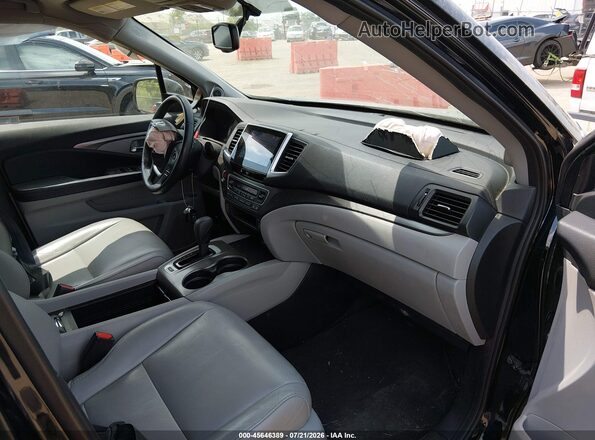 5FNYF6H50HB063973 2017 HONDA PILOT Black Widok wnętrza z przodu