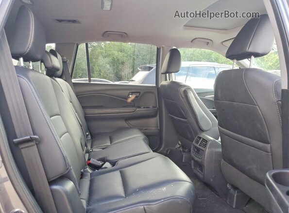 5FNYF6H51HB093046 2017 HONDA PILOT Gray უკანა სალონის ხედი