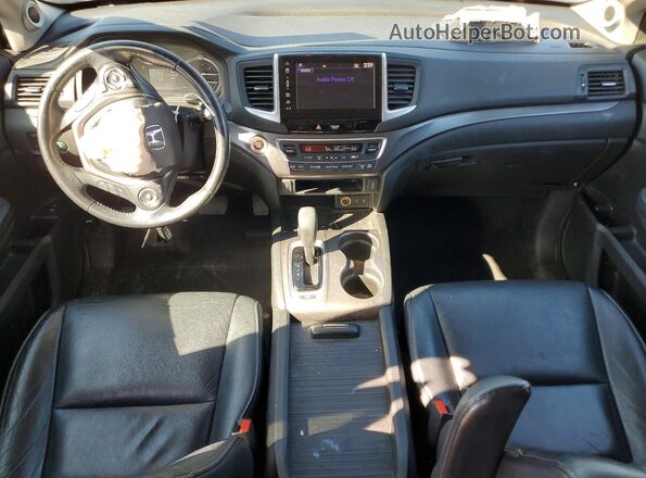 5FNYF6H51JB008311 2018 HONDA PILOT Серый Вид панели приборов