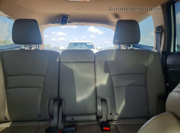 5FNYF6H51KB050754 2019 HONDA PILOT White Հետևի նստատեղերի տեսք