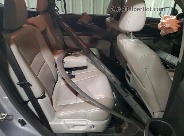 5FNYF6H53KB043448 2019 HONDA PILOT Silver Rear interior view