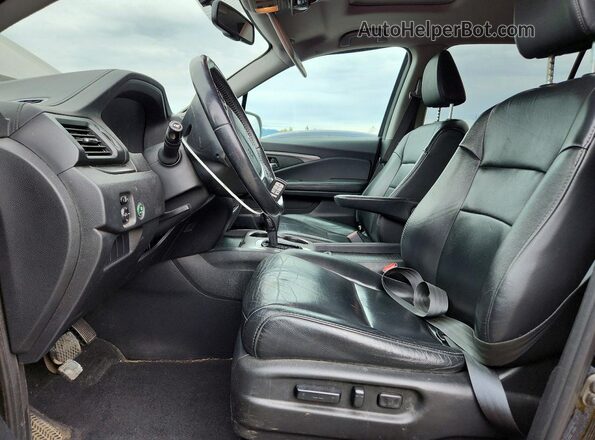 5FNYF6H54JB070981 2018 HONDA PILOT Black Widok wnętrza z przodu