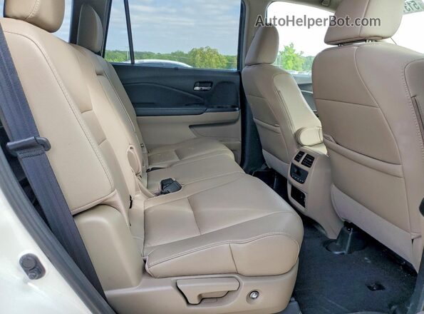 5FNYF6H54KB056354 2019 HONDA PILOT White Widok wnętrza z tyłu