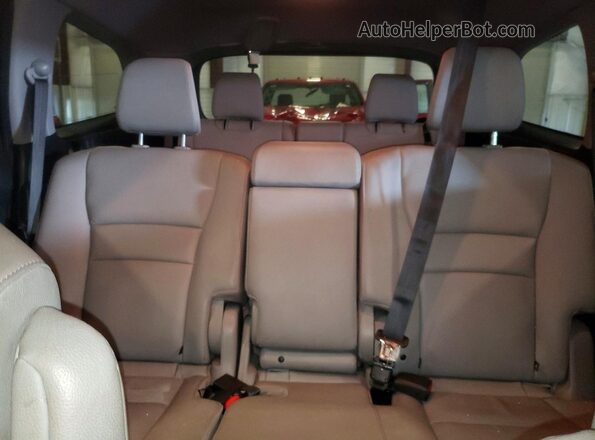 5FNYF6H55JB005489 2018 HONDA PILOT Gray Հետևի նստատեղերի տեսք