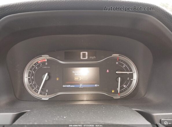 5FNYF6H55JB019098 2018 HONDA PILOT White Հետևի նստատեղերի տեսք