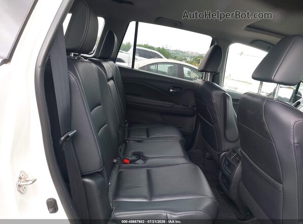 5FNYF6H55JB019098 2018 HONDA PILOT White VIN կոդի պիտակի տեսք