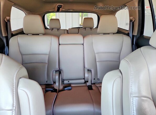 5FNYF6H55JB064607 2018 HONDA PILOT Черный Вид задних сидений