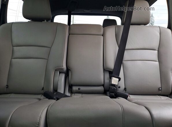 5FNYF6H56HB009366 2017 HONDA PILOT Black Հետևի նստատեղերի տեսք