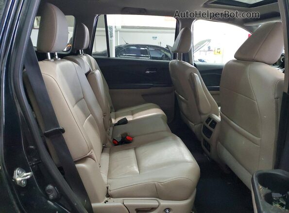 5FNYF6H56JB062171 2018 HONDA PILOT Green უკანა სალონის ხედი