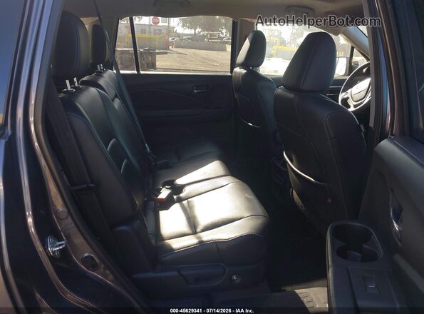 5FNYF6H58JB038969 2018 HONDA PILOT Gray VIN կոդի պիտակի տեսք
