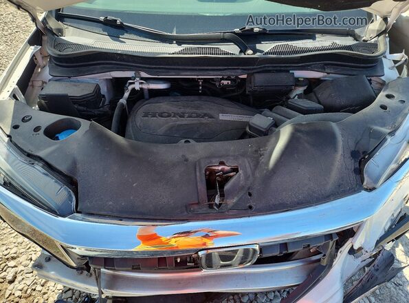 5FNYF6H58LB018546 2020 HONDA PILOT White Engine compartment view