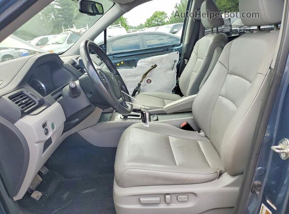 5FNYF6H59HB032155 2017 HONDA PILOT Blue Vista interior delantera