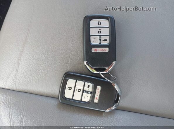 5FNYF6H5XHB019088 2017 HONDA PILOT Black Вид панелі приладів