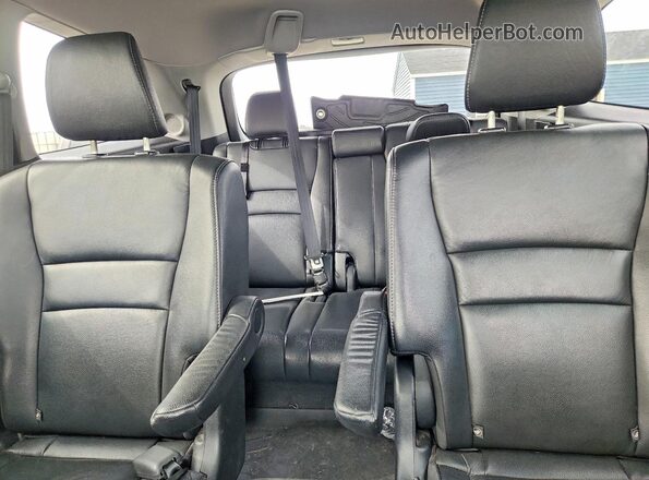 5FNYF6H60KB010593 2019 HONDA PILOT Белый Вид задних сидений
