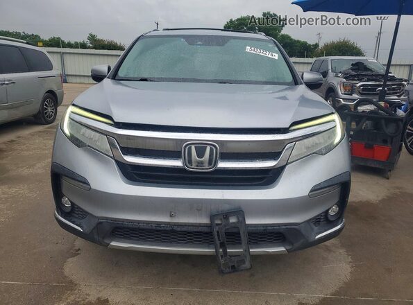 5FNYF6H61KB018007 2019 HONDA PILOT Silver Front view