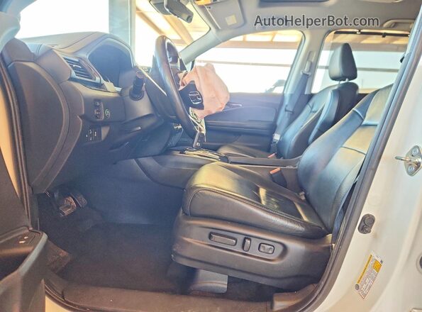 5FNYF6H63KB068343 2019 HONDA PILOT White Vista interior delantera