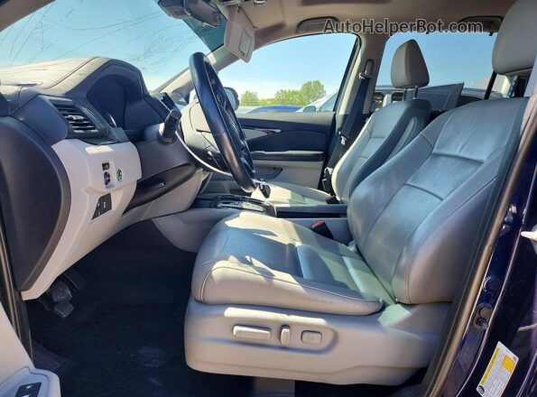 5FNYF6H68KB000393 2019 HONDA PILOT Blue Вид салону спереду