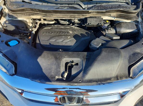 5FNYF6H69MB051565 2021 HONDA PILOT White Vista del compartimento del motor