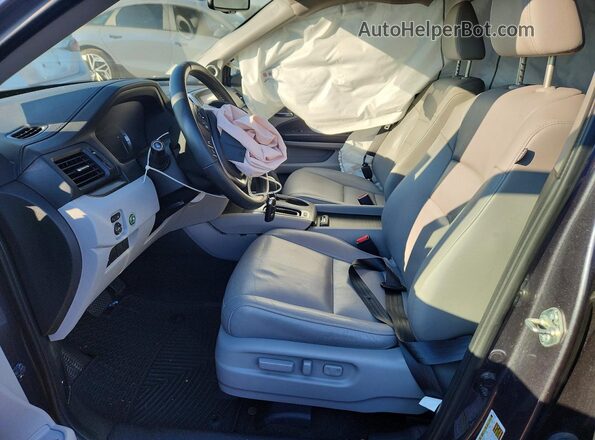 5FNYF6H71GB090051 2016 HONDA PILOT Серый Вид салона спереди