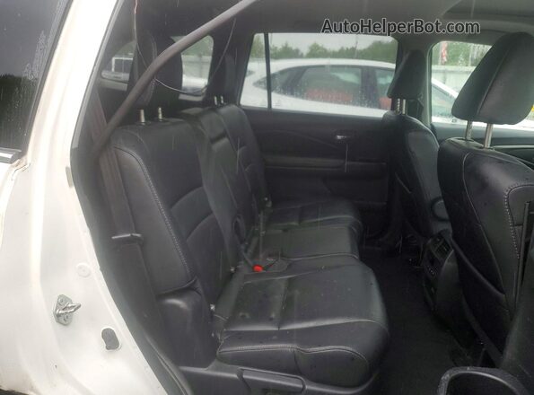 5FNYF6H76HB075403 2017 HONDA PILOT White Вид задньої частини салону