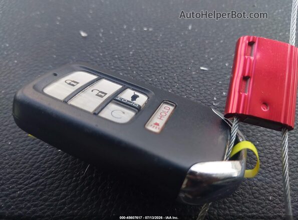 5FNYF6H91HB046523 2017 HONDA PILOT Белый Вид панели приборов