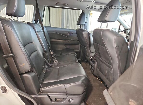 5FNYF6H91KB002982 2019 HONDA PILOT White Vista interior trasera