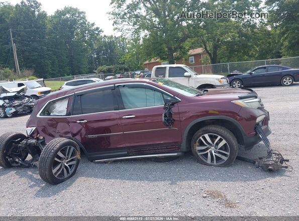 5FNYF6H92HB039385 2017 HONDA PILOT Maroon Rear interior view