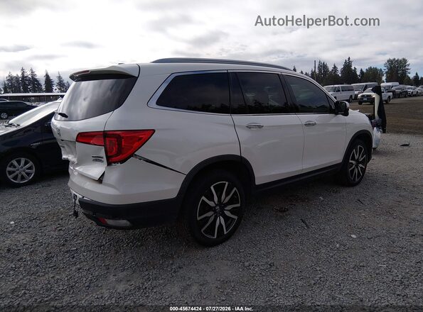 5FNYF6H92HB062763 2017 HONDA PILOT White Задня права чверть
