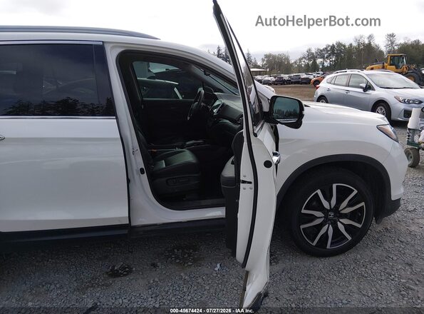 5FNYF6H92HB062763 2017 HONDA PILOT White Вид салону спереду
