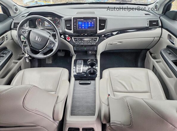 5FNYF6H92HB104798 2017 HONDA PILOT Silver Vista del salpicadero