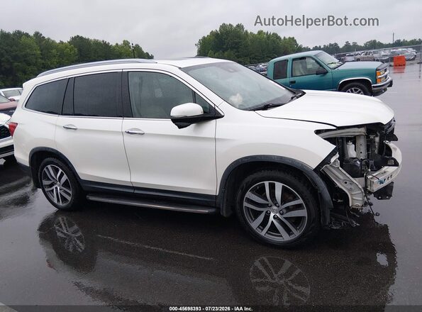 5FNYF6H92JB066608 2018 HONDA PILOT White 360 interior view