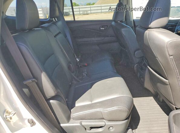 5FNYF6H94KB049522 2019 HONDA PILOT White უკანა სალონის ხედი