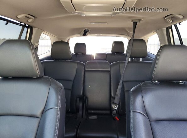 5FNYF6H94KB049522 2019 HONDA PILOT White უკანა სავარძლების ხედი