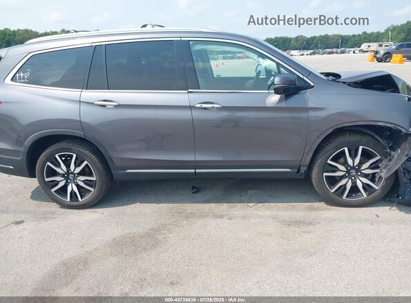 5FNYF6H95KB019512 2019 HONDA PILOT Gray 360 interior view