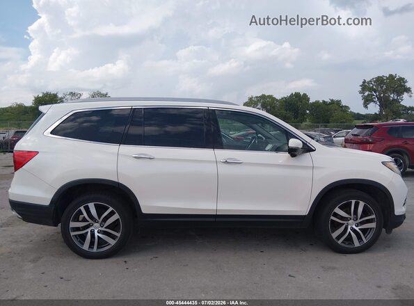 5FNYF6H97HB002235 2017 HONDA PILOT White Widok wnętrza z tyłu