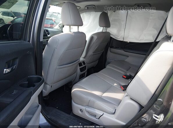 5FNYF6H97HB046980 2017 HONDA PILOT Light Blue Widok naklejki z numerem VIN