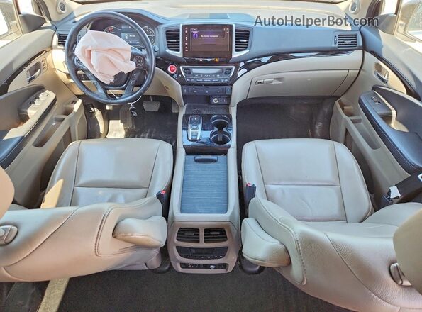 5FNYF6H99JB036201 2018 HONDA PILOT White Вид панелі приладів
