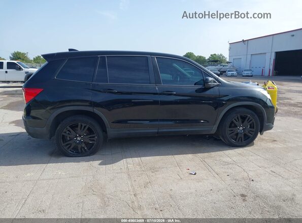 5FNYF7H20KB006580 2019 HONDA PASSPORT Black Rear interior view