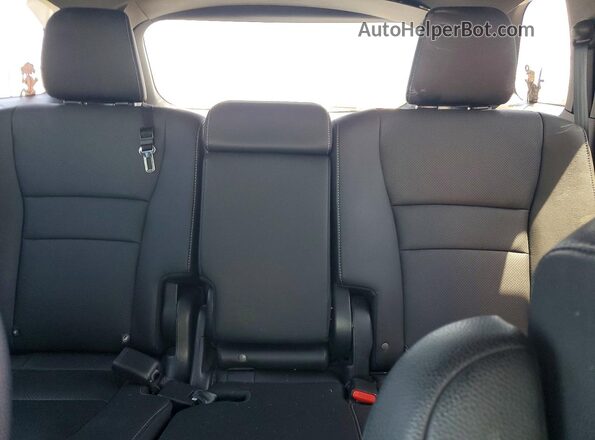 5FNYF7H50NB004956 2022 HONDA PASSPORT Gray Rear seats view