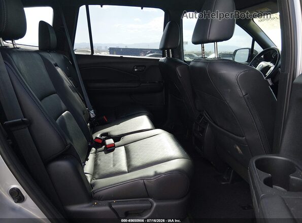5FNYF7H52KB007465 2019 HONDA PASSPORT Gray VIN sticker view