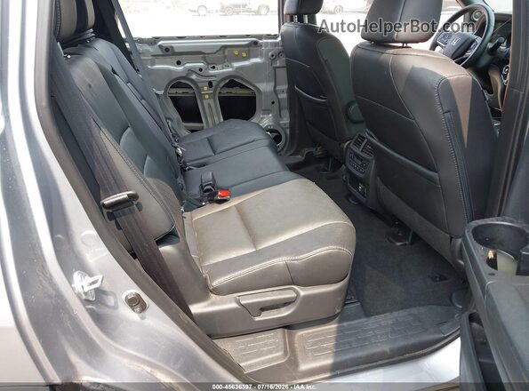 5FNYF7H96MB001951 2021 HONDA PASSPORT Silver Vista de la etiqueta del VIN