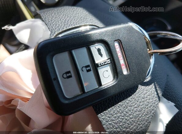 5FNYF8H02LB002892 2020 HONDA PASSPORT White Вид панелі приладів