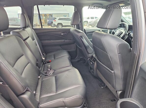 5FNYF8H02LB006621 2020 HONDA PASSPORT Silver უკანა სავარძლების ხედი