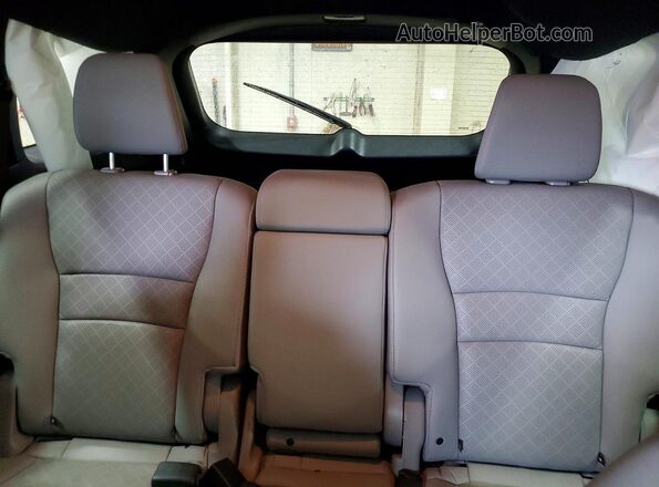 5FNYF8H04LB007799 2020 HONDA PASSPORT White Rear seats view