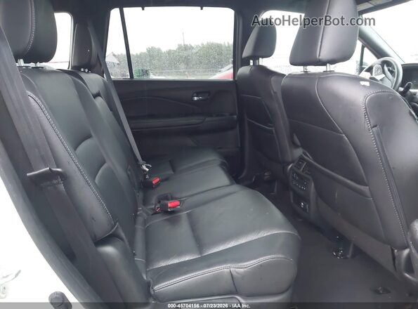 5FNYF8H05MB007215 2021 HONDA PASSPORT White Widok naklejki z numerem VIN
