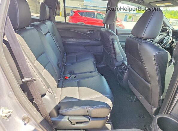 5FNYF8H52LB020966 2020 HONDA PASSPORT Серебряный Вид задних сидений